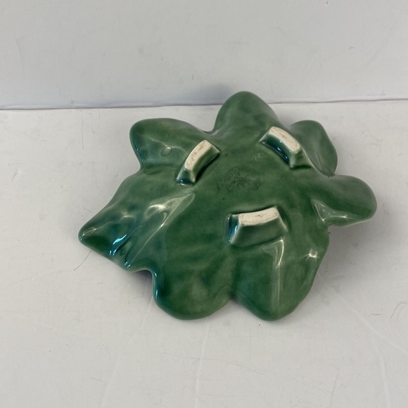 Handmade leaf trinket dish pottery ceramic bowl - Picture 5 of 9